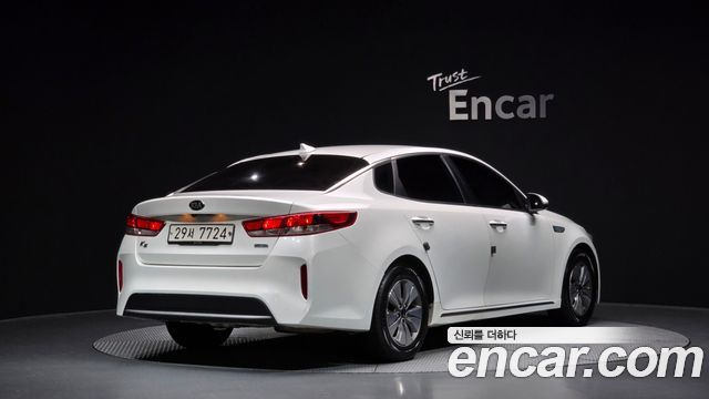 Kia K5 Hybrid 2017