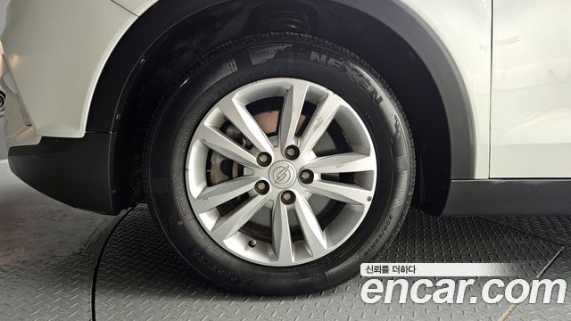 KG Mobility (Ssangyong) Тиволи 2017