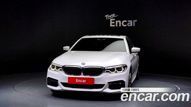 BMW 5 серия (G30) 2017