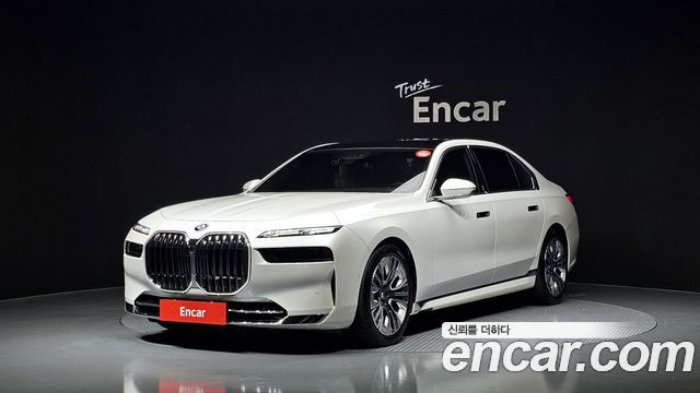 BMW 7 Series (G70) 2023