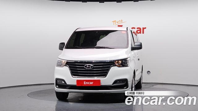 Hyundai Grand Starex 2021