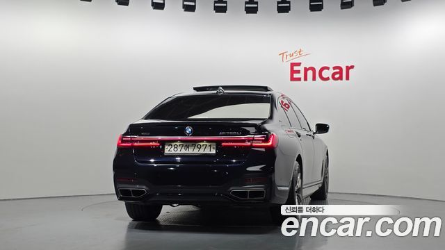BMW 7 серия (G11) 2020