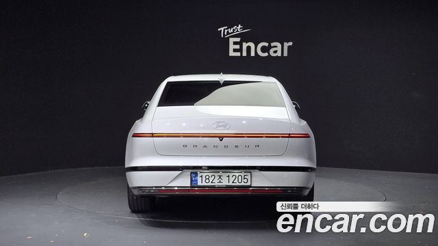Hyundai Grandeur Hybrid (GN7) 2023
