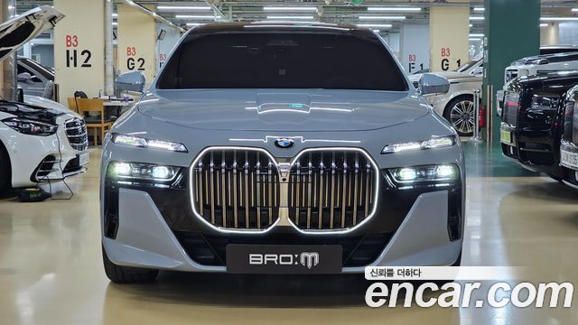 BMW 7 Series (G70) 2024