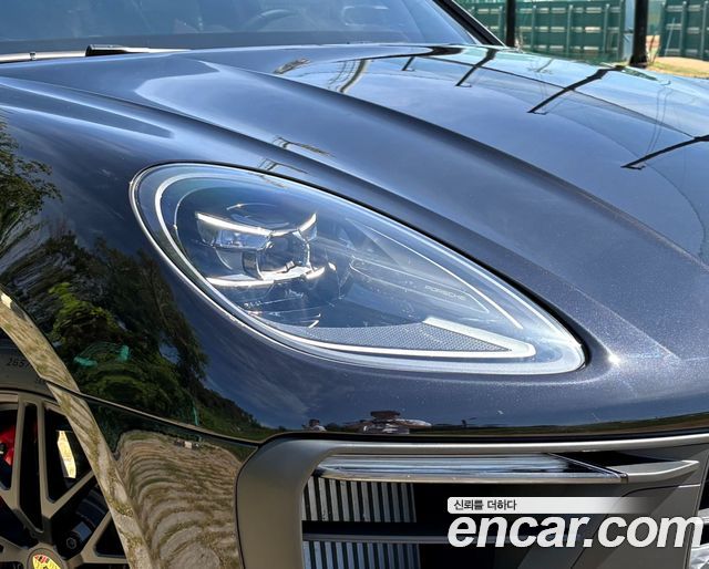 Porsche Макан 2023