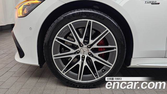 Mercedes-Benz АМГ ГТ 2023