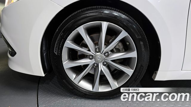 Hyundai Grandeur HG 2016