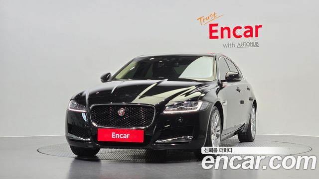 Jaguar XФ (H260) 2017