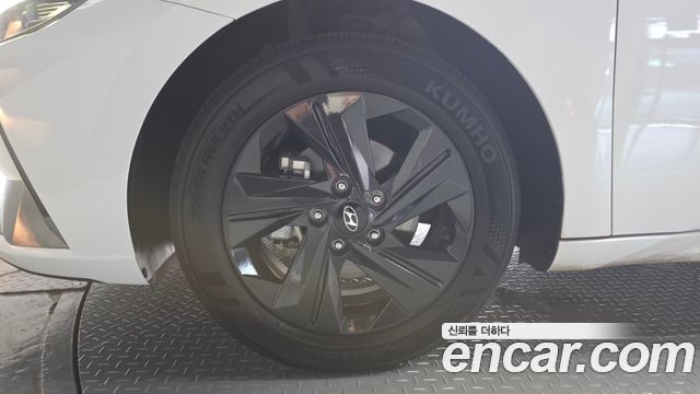 Hyundai Аванте Гибрид (CN7) 2023