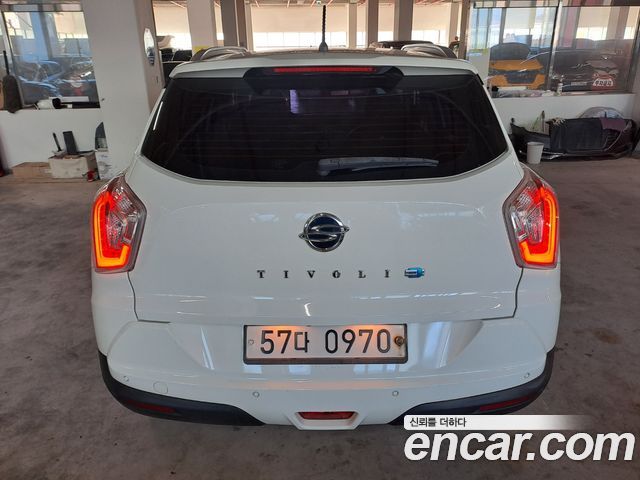 KG Mobility (Ssangyong) Тиволи 2016