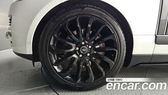 Land Rover Рендж Ровер 4 поколения. 2016