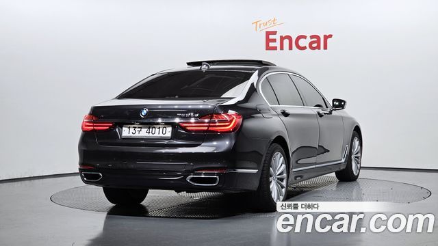 BMW 7 серия (G11) 2016