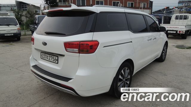 Kia Carnival 2016