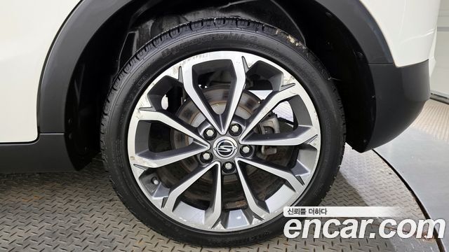 KG Mobility (Ssangyong) Тиволи 2017