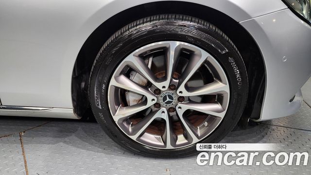 Mercedes-Benz Е-Класс W213 2018