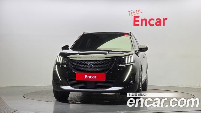 Peugeot е-2008 2021