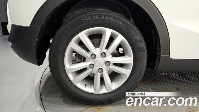 KG Mobility (Ssangyong) Тиволи 2016