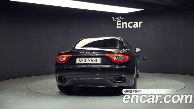 Maserati Гран Туризмо 2016