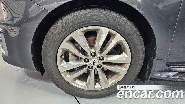 Kia Совершенно новый карнавал 2016