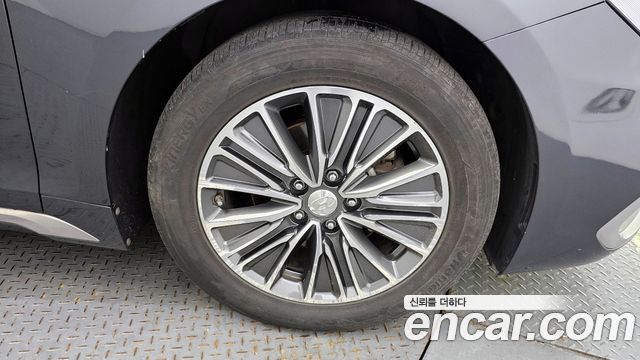 Hyundai Грандеур IG Гибрид 2018