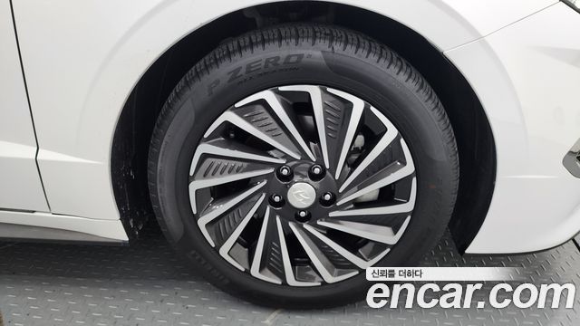 Hyundai Соната Гибрид (DN8) 2022