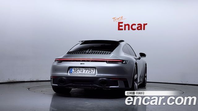 Porsche 911 (992) 2024