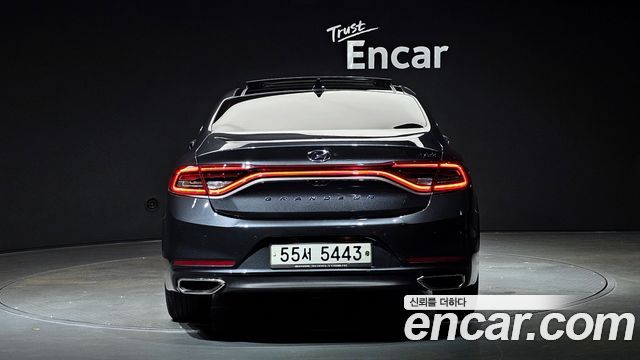 Hyundai Грандеур IG Гибрид 2018