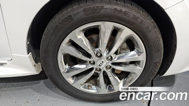 Kia Совершенно новый карнавал 2016