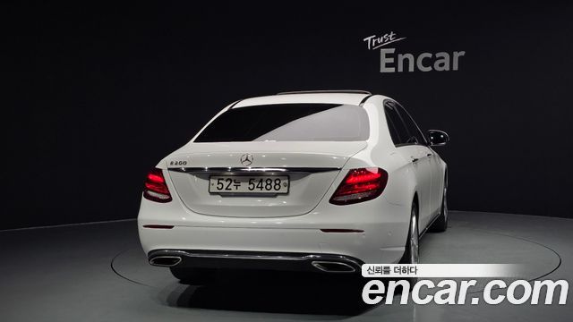 Mercedes-Benz Е-Класс W213 2018