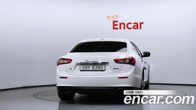 Maserati Гибли 2017