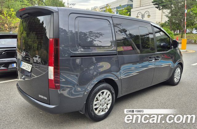 Hyundai Staria 2022