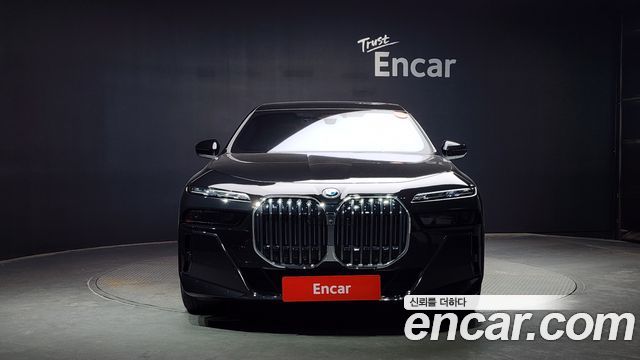 BMW 7 серия (G70) 2024