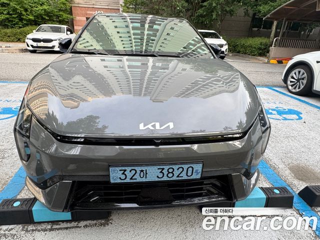Kia ЭВ4 2026
