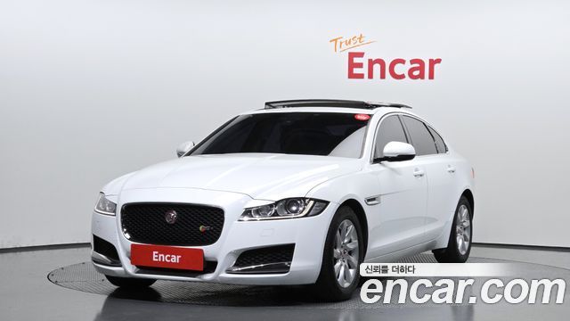 Jaguar XФ (H260) 2016