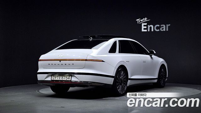 Hyundai Грандеур Гибрид (GN7) 2023