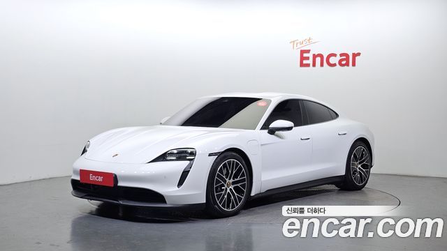 Porsche Taycan 2022
