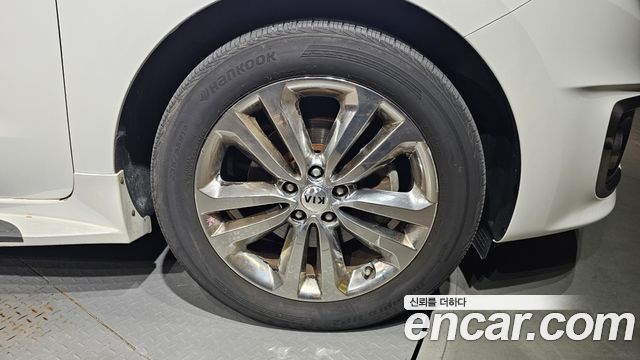 Kia Совершенно новый карнавал 2018