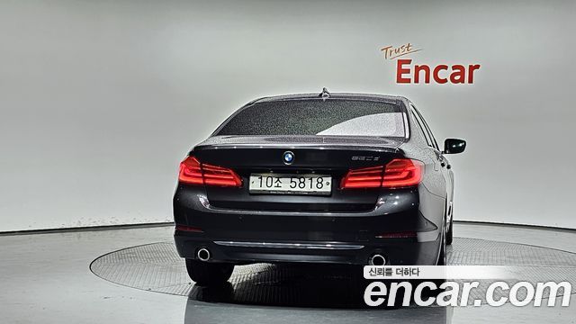 BMW 5 серия (G30) 2019