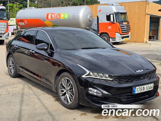 Kia К5 3-го поколения 2023