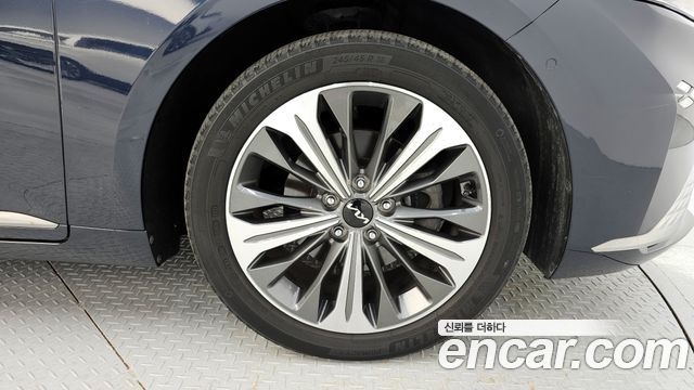 Kia К8 Гибрид 2022