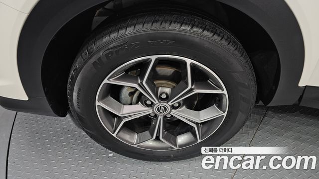 KG Mobility (Ssangyong) Красивый Корандо 2022