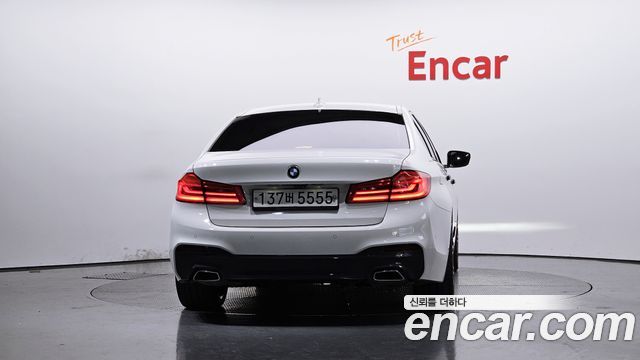 BMW 5 серия (G30) 2020