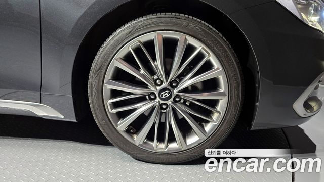 Hyundai Grandeur IG Hybrid 2019