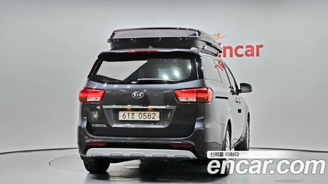 Kia Совершенно новый карнавал 2016