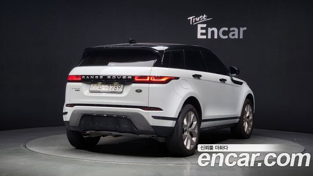 Land Rover Рендж Ровер Эвок 2 поколения. 2020