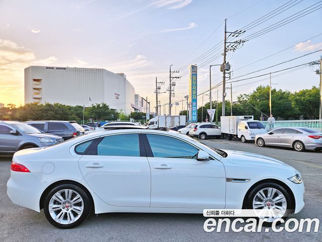 Jaguar XФ (H260) 2018