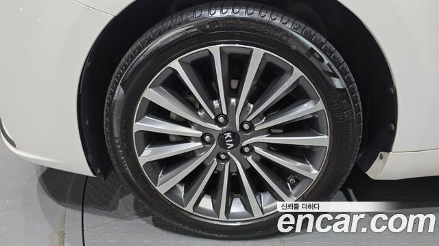 Kia Абсолютно новый К7 2016