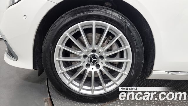 Mercedes-Benz E-Class W213 2023