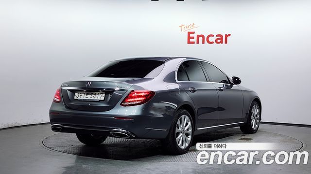 Mercedes-Benz Е-Класс W213 2020