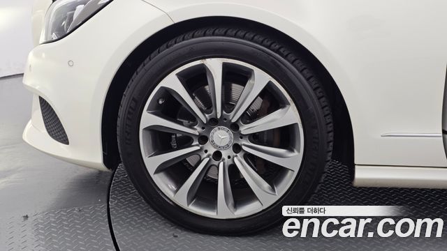 Mercedes-Benz CLS-Class (W218) 2016